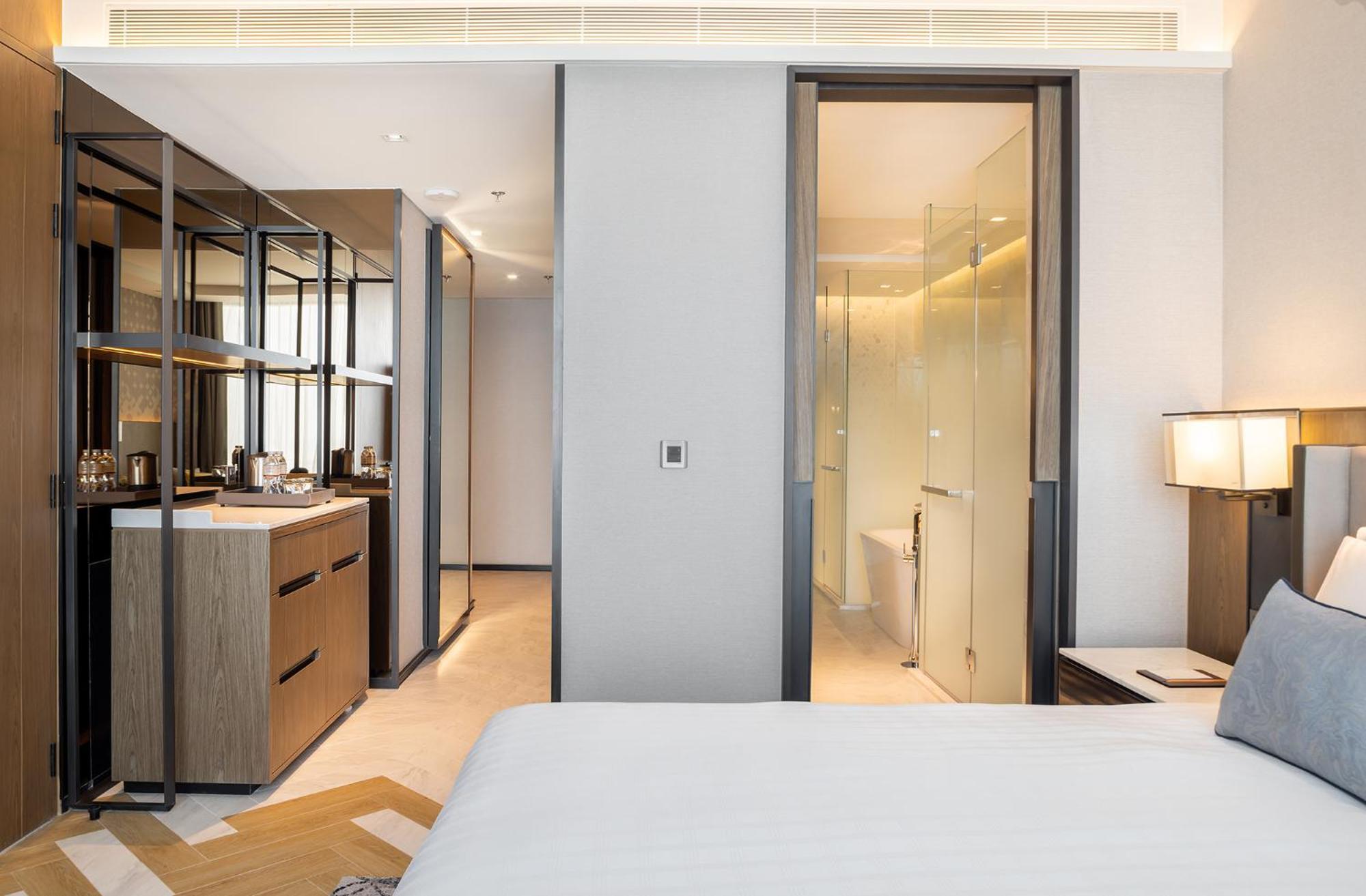 होटल Eastin Grand Phayathai 5*